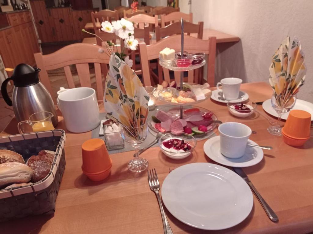 Gaestehaus Ehrhardt Schweigen-Rechtenbach Luaran gambar