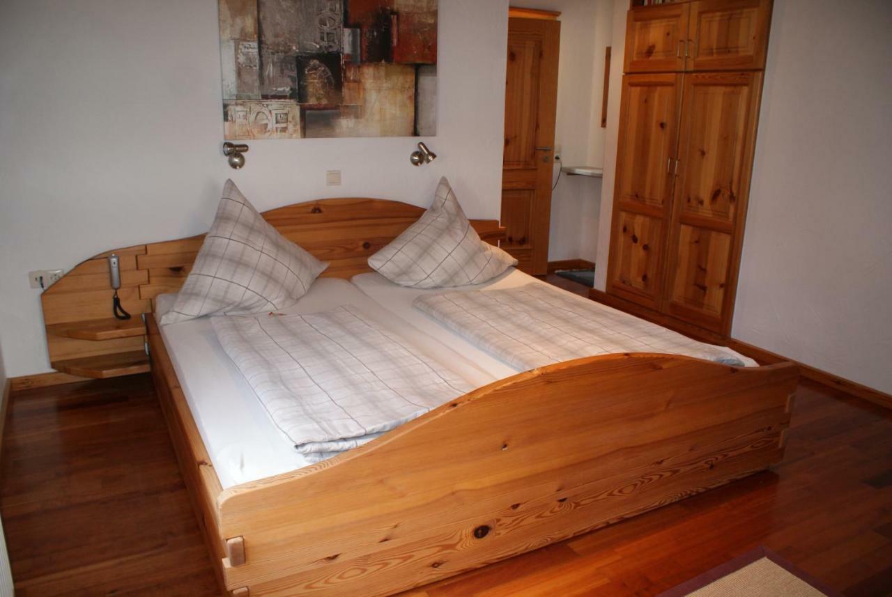 Gaestehaus Ehrhardt Schweigen-Rechtenbach Luaran gambar