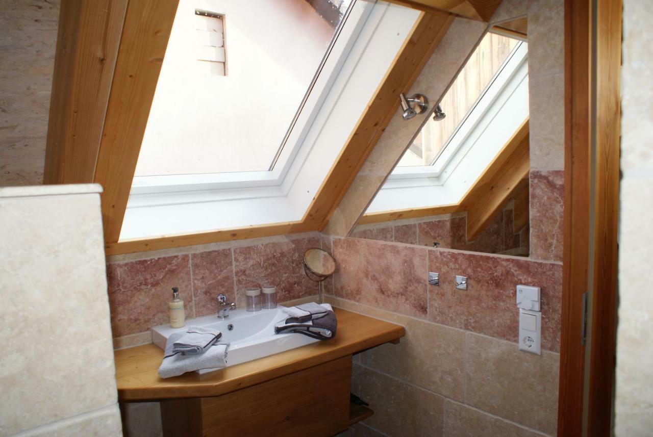 Gaestehaus Ehrhardt Schweigen-Rechtenbach Luaran gambar